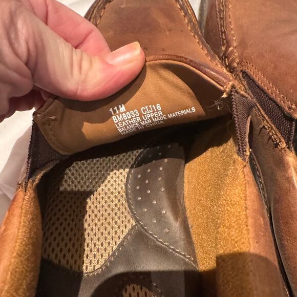 Born Blast III B.O.C. Men’s brown leather loafer size 11M